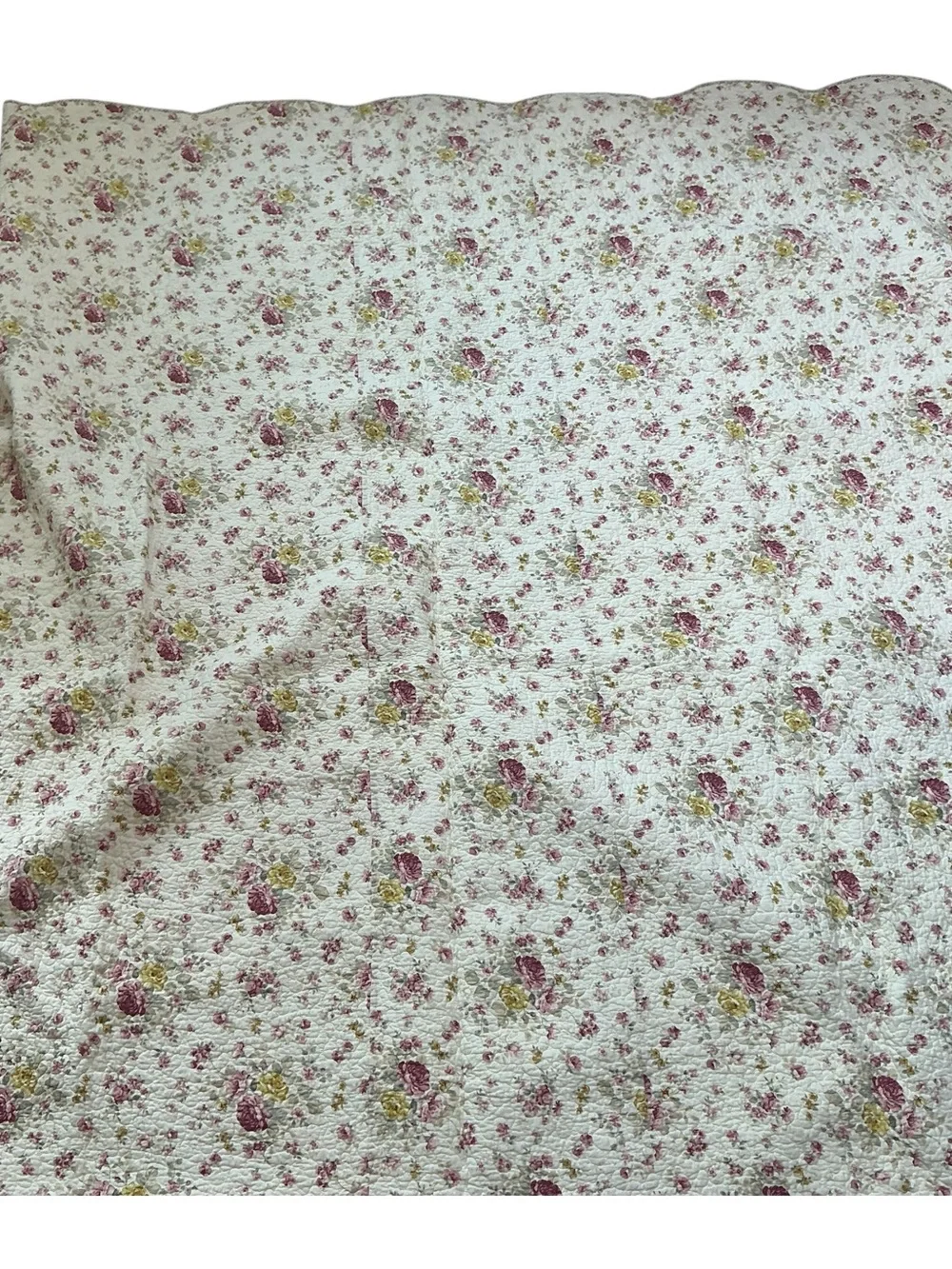 Vintage limited edition creamy ivory floral reversible quilt 90 x 96